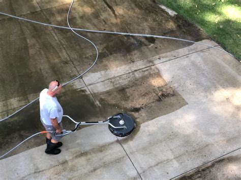 how to clean concrete before painting: the importance of choosing the right cleaning method