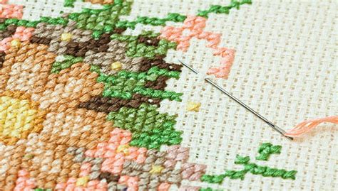 What's the Difference between Cross Stitch and Embroidery: A Detailed Analysis